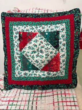 Handmade Christmas Patchwork Quilted Throw Pillow Cover Festive Vintage 16x16